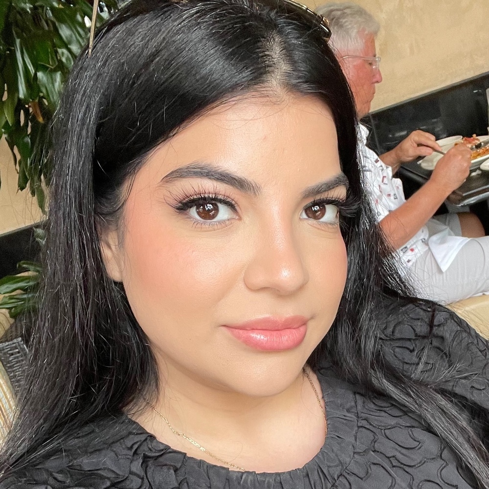 Meet your Posher, Maria